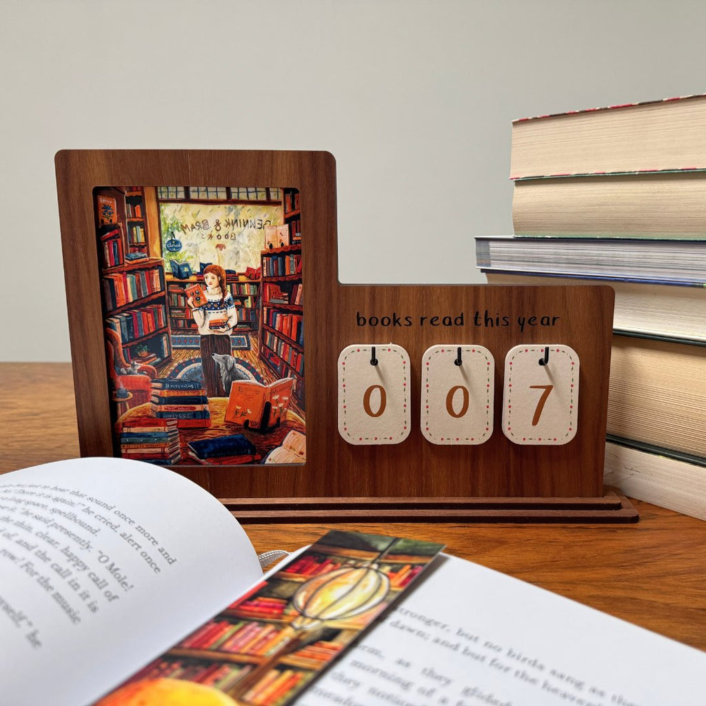 Cosy book tracker - walnut